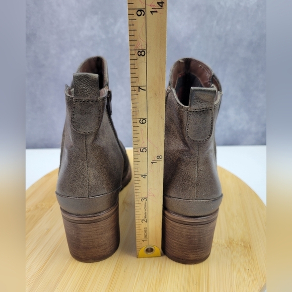 Bare Traps Womens DRENNAN Closed Toe Ankle Chelsea Boots Size 7M - Picture 5 of 14